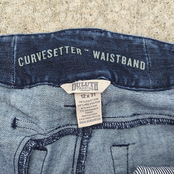 Duluth Trading Sz 12 Dark Wash Stretch Mid Rise Double Knee Shaping Curvesetter - Picture 10 of 11